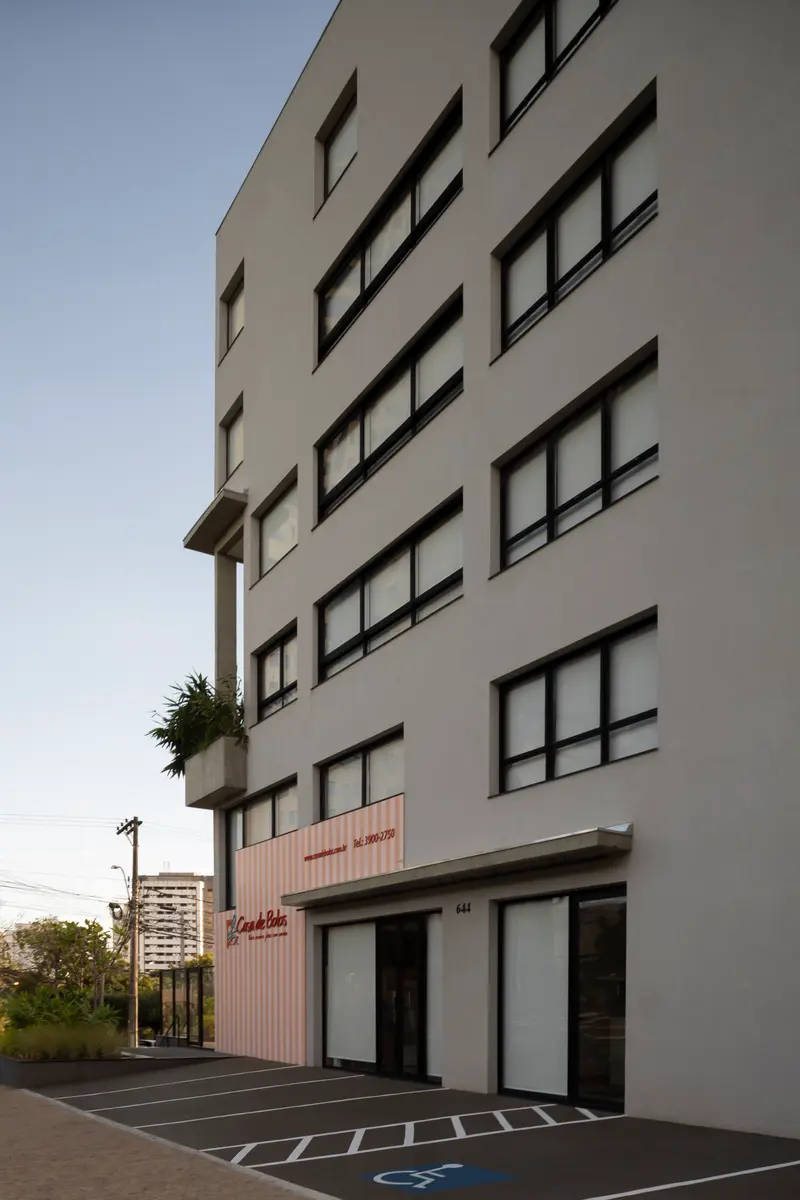 Casa de Bolo — Comercial